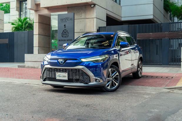 Toyota Corolla Cross 1.8 Hybrid AWD 2021 Blue