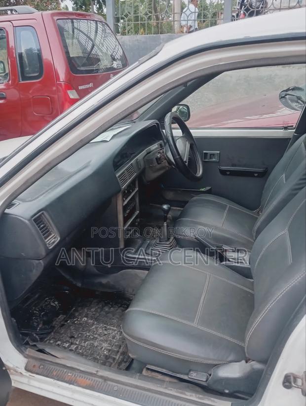 Car 1991 White
