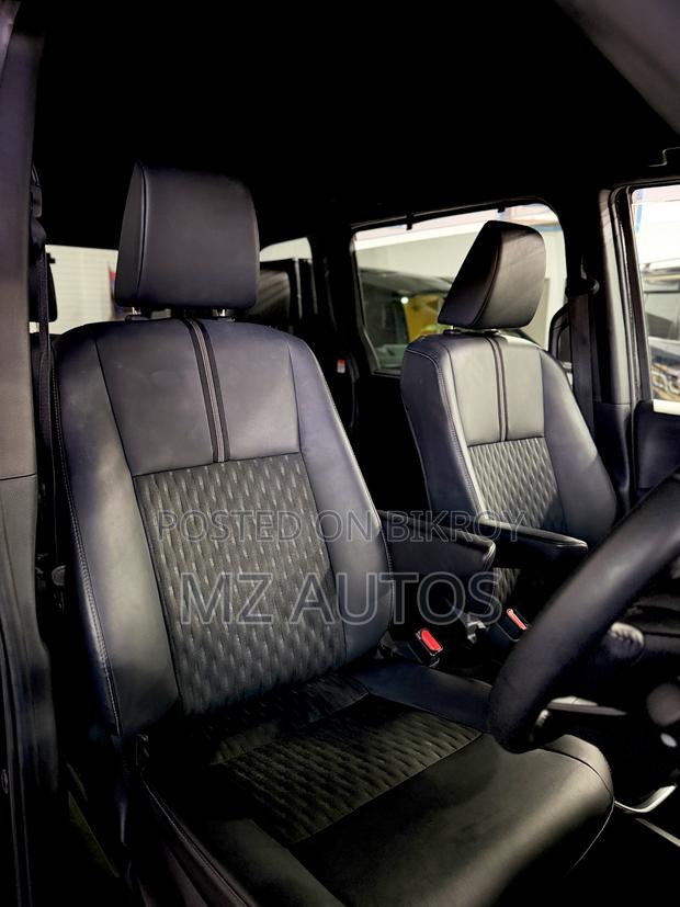 Toyota Noah 2022 Black