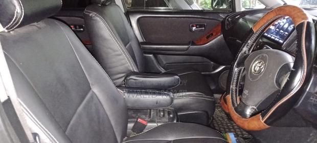 Toyota Harrier 2002 Black