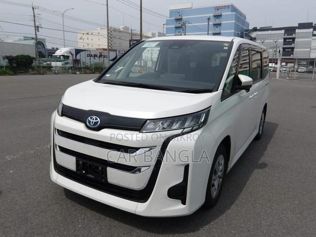 Toyota Noah 2023 Pearl