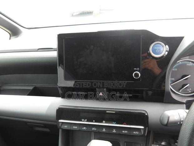 Toyota Noah 2023 Pearl
