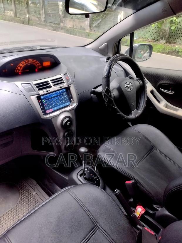 Toyota Vitz 1.3 FWD 5dr 2009 Gray