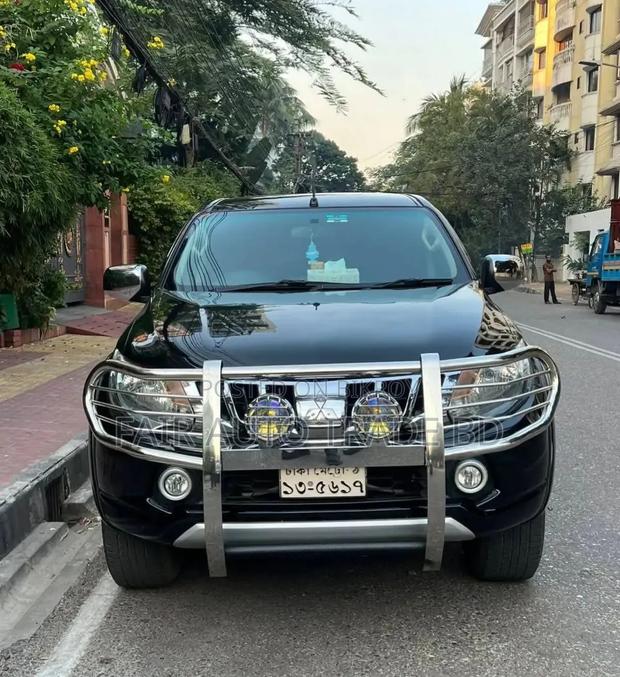Mitsubishi L200 2017 Black