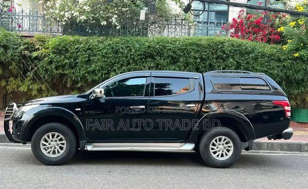 Mitsubishi L200 2017 Black