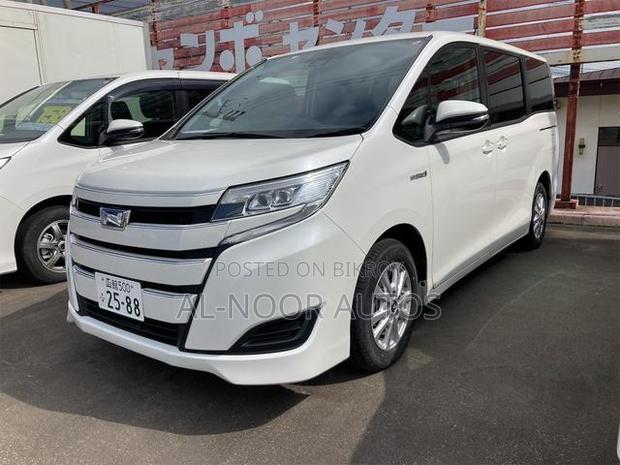 Toyota Noah 1.8 FWD Hybrid (7 Seater) 2021 Pearl