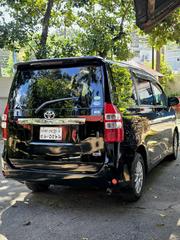 Toyota Noah 2013 Gray for sale