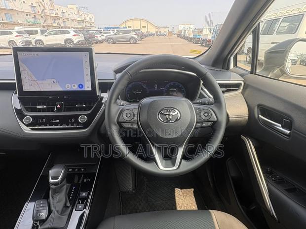 Toyota Corolla Cross 2025 Pearl