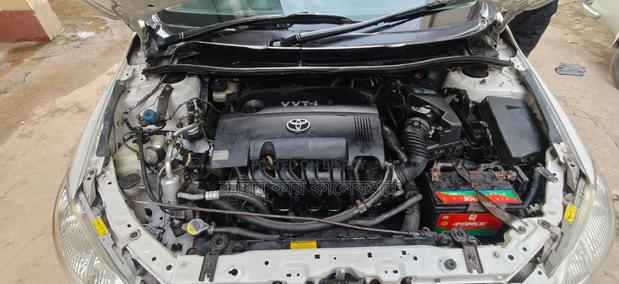 Toyota Axio 2010 Pearl