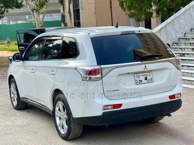 Mitsubishi Outlander 2014 Pearl