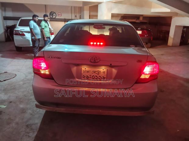 Toyota Axio 2011 Silver