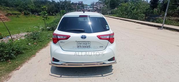 Toyota Vitz 2017 White