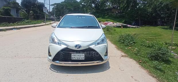Toyota Vitz 2017 White