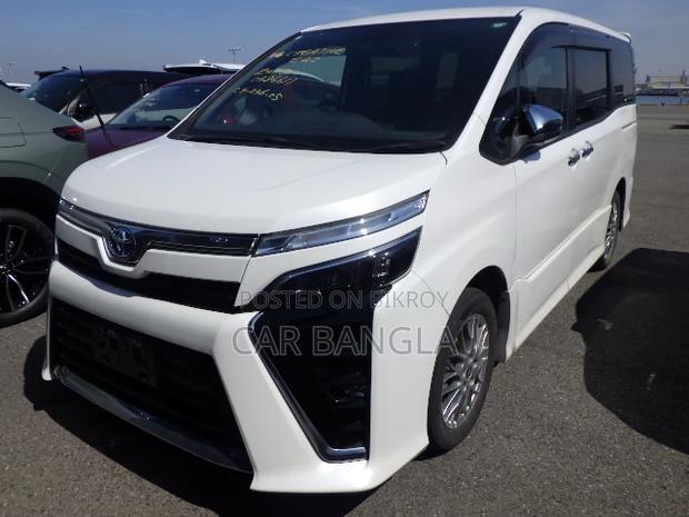 Toyota Voxy Hybrid ZS Kirameki III 2WD 7-Seater 2021 Pearl