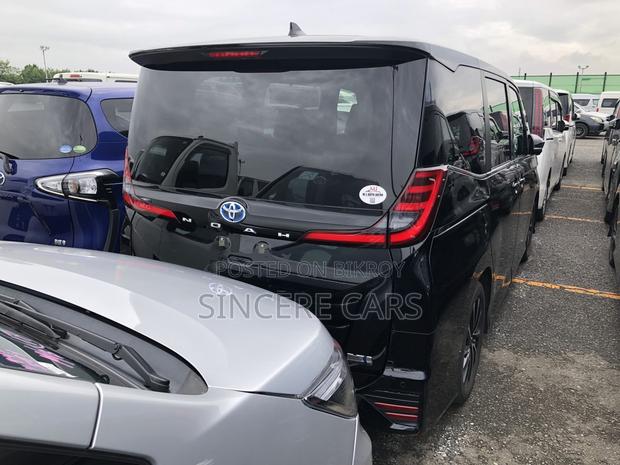 Toyota Noah 2023 Black