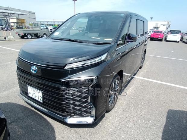 Toyota Voxy 2023 Black