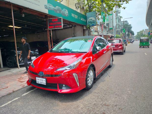 Toyota Prius LE FWD 2019 Red