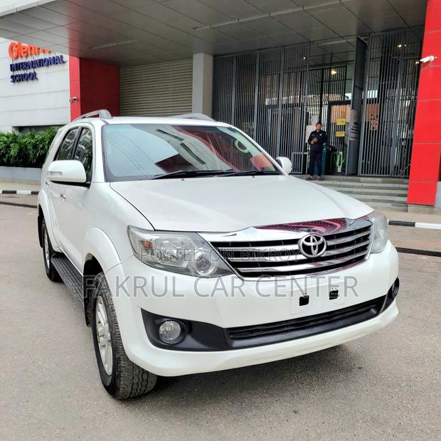 Toyota Fortuner 2011 White