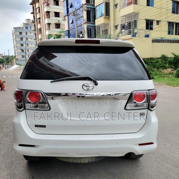 Toyota Fortuner 2011 White
