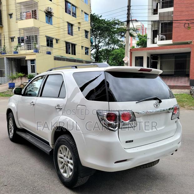 Toyota Fortuner 2011 White