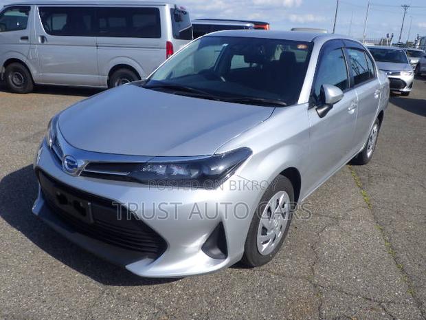 Toyota Axio 2023 Silver