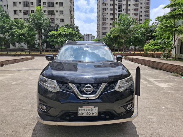 Nissan X-Trail 2.0 Hybrid FWD 2015 Black
