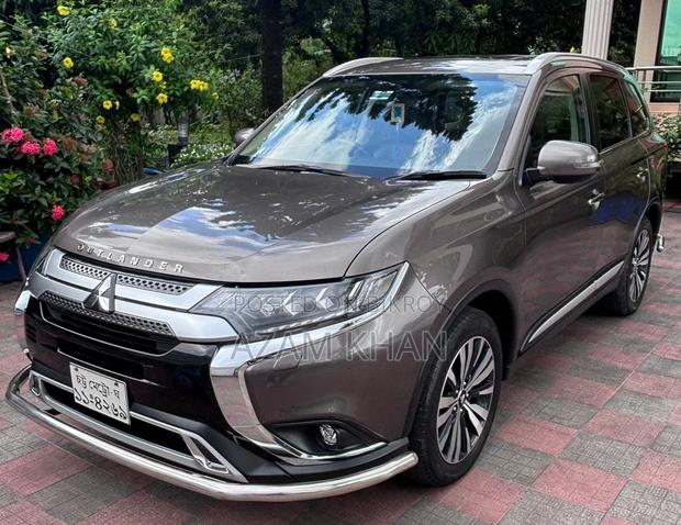 Mitsubishi Outlander 2020 Gray