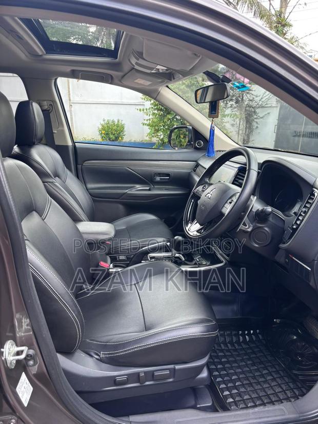 Mitsubishi Outlander 2020 Gray