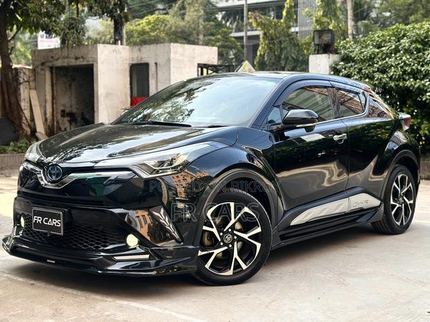 Toyota C-Hr XLE FWD Sport Utility (2.0L 4cyl 2AM) 2018 Black