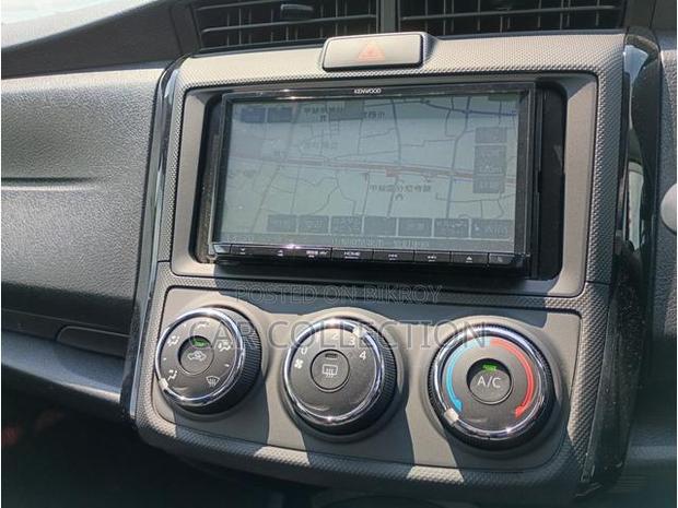 Toyota Axio 2021 Silver