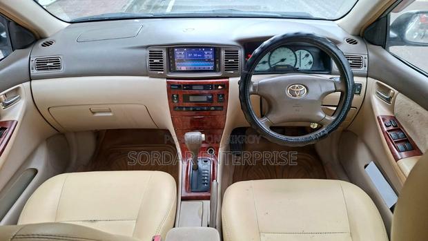 Toyota Corolla 2002 Beige