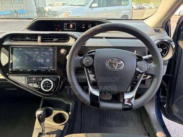 Toyota Aqua 2021 Blue