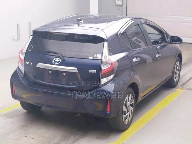 Toyota Aqua 2021 Blue