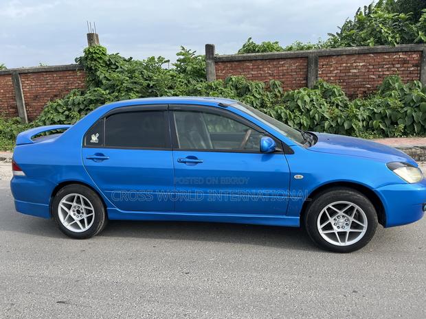 Mitsubishi Lancer 2009 Blue