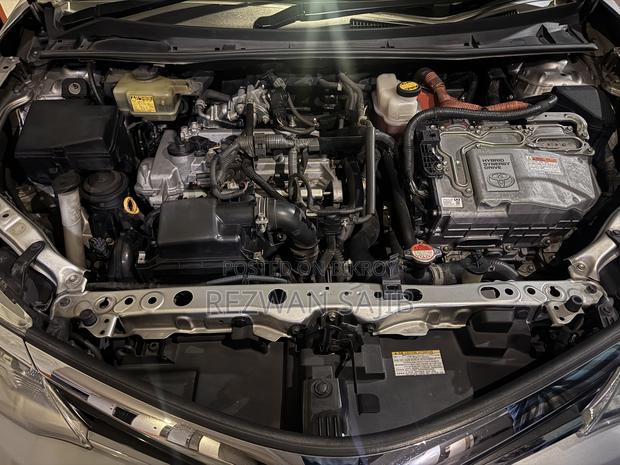 Toyota Axio 1.5 Hybrid 2WD 2016 Silver