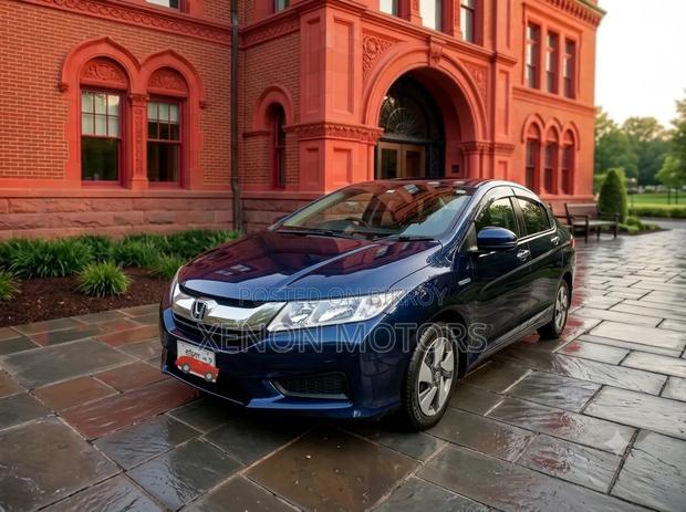 Honda Grace 2017 Gray