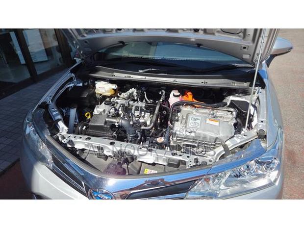 Toyota Corolla Fielder 2021 Silver