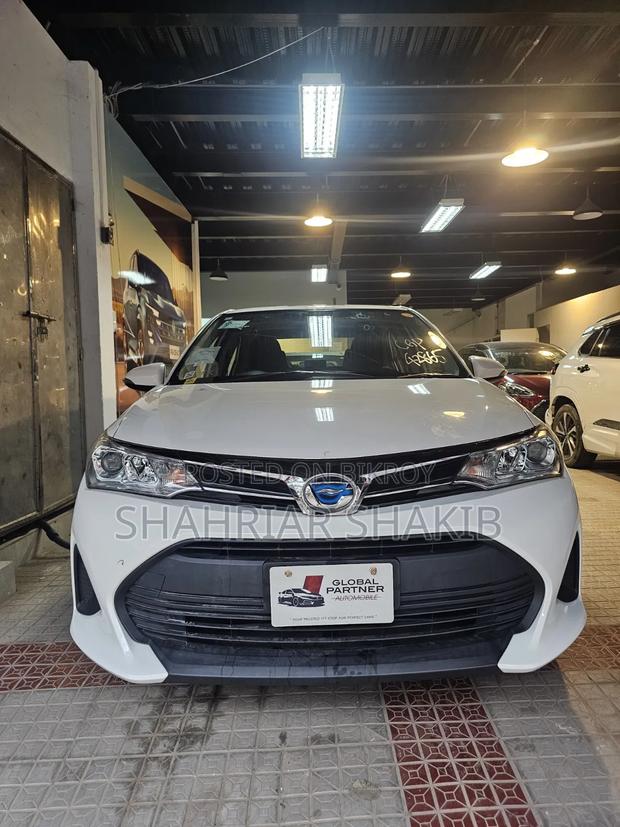 Toyota Axio 2021 White