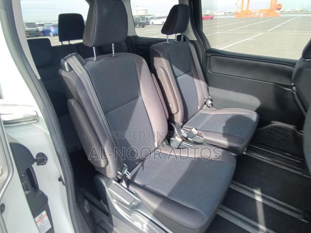 Toyota Noah 1.8 FWD Hybrid (7 Seater) 2021 Pearl