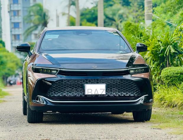 New Toyota Crown 2022 Brown