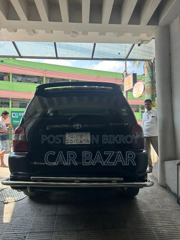 Toyota Kluger 2004 Black