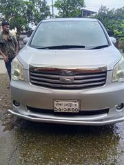 Toyota Noah 2012 Silver for sale