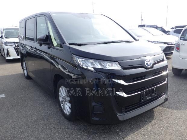 Toyota Noah 2022 Black