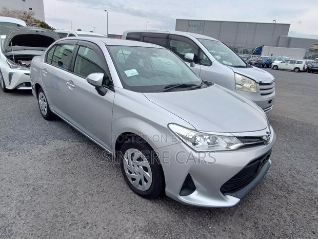 Toyota Axio 2021 Silver