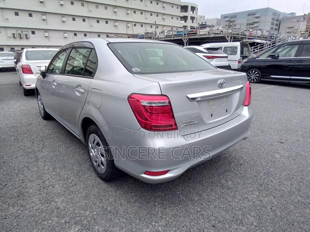 Toyota Axio 2021 Silver