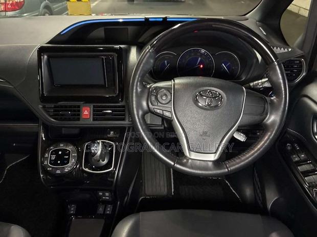 Toyota Esquire 2021 Black