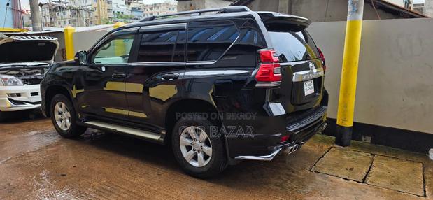 Toyota Land Cruiser Prado 2.7 I 2013 Black