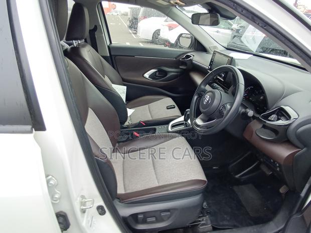 Toyota Yaris Cross 2021 Pearl