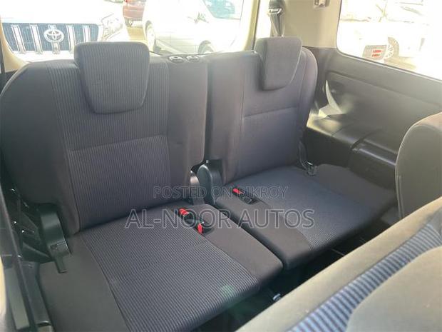 Toyota Noah 2.0 FWD (8 Seater) 2021 Silver