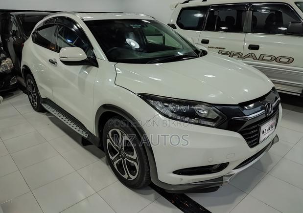 Honda Vezel 1.5 2WD 2014 Pearl